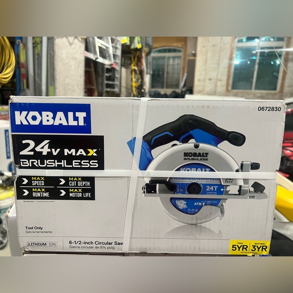 Kobalt 6 1/2 inch Cordless Circular Saw - Picture 1 of 2